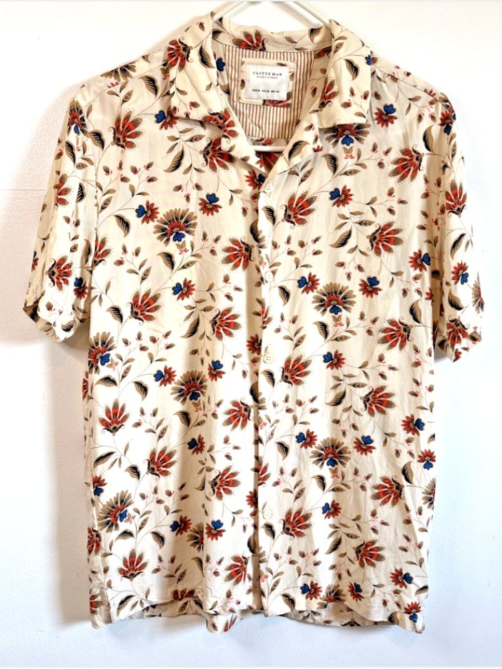 Ricky Singh Cactus Man Button Up Collared Floral Printed Beige Shirt Men’s M